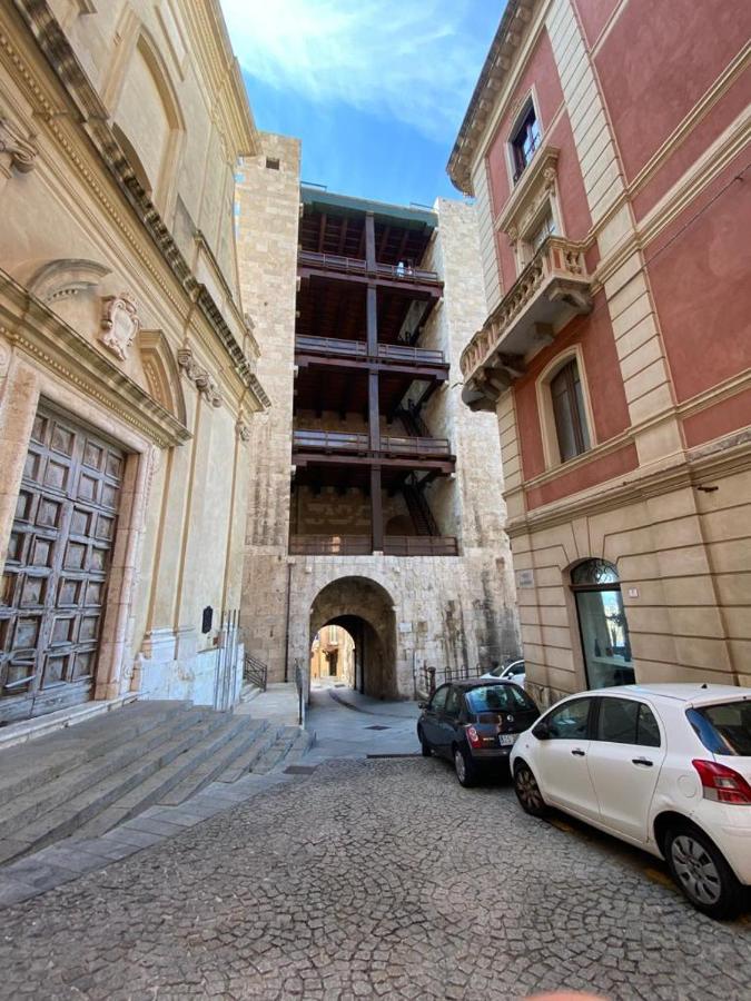 كالياري Cuore Del Centro Storico المظهر الخارجي الصورة